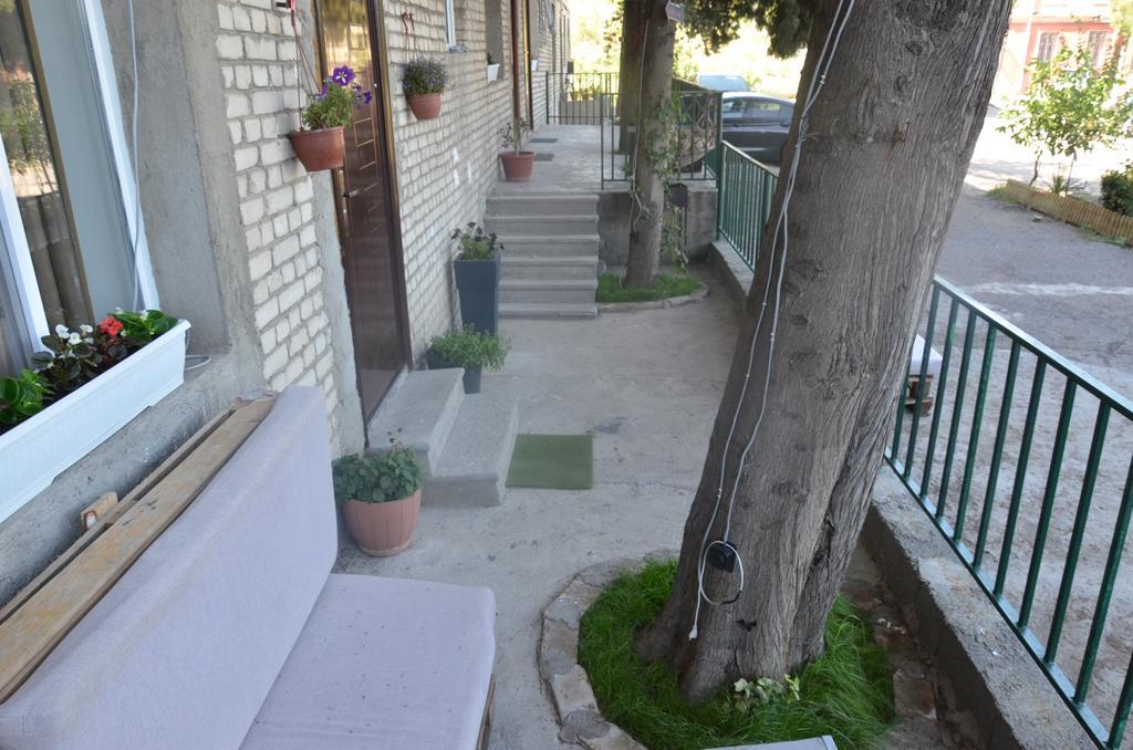 Nano Guest House Tbilisi Exterior foto